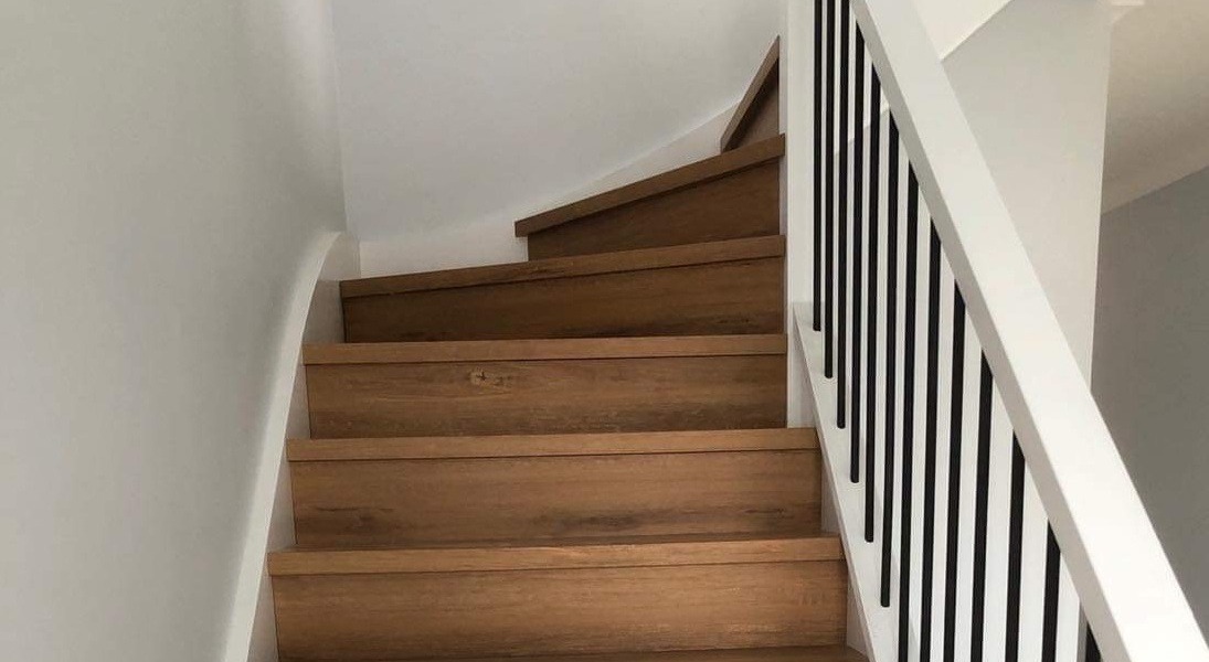 Staircase with vinyl stair nosing